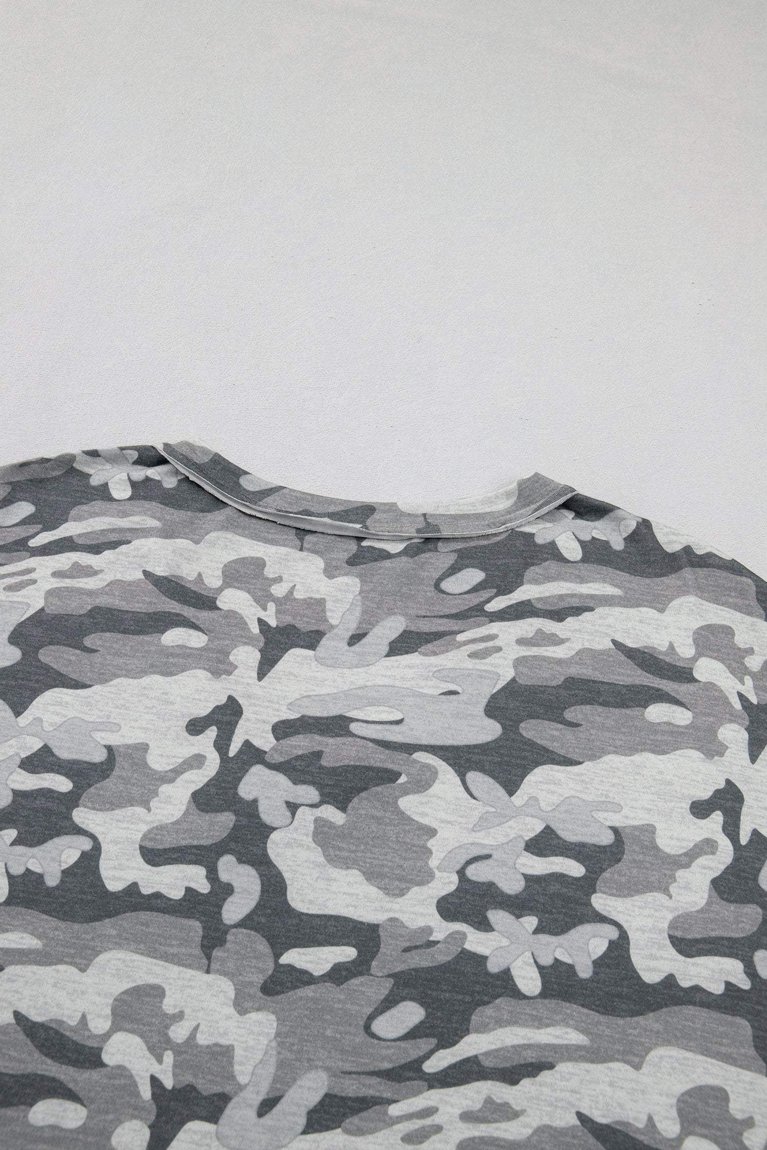 Green Retro Camouflage Print Raw Edge V Neck Tee