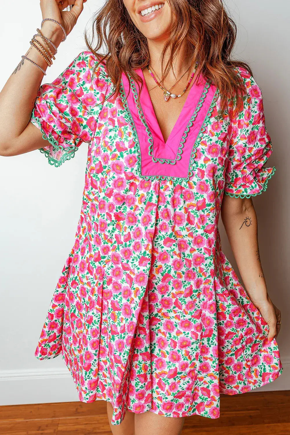 Pink Floral Print V Neck Patchwork Short Bubble Sleeve Mini Dress