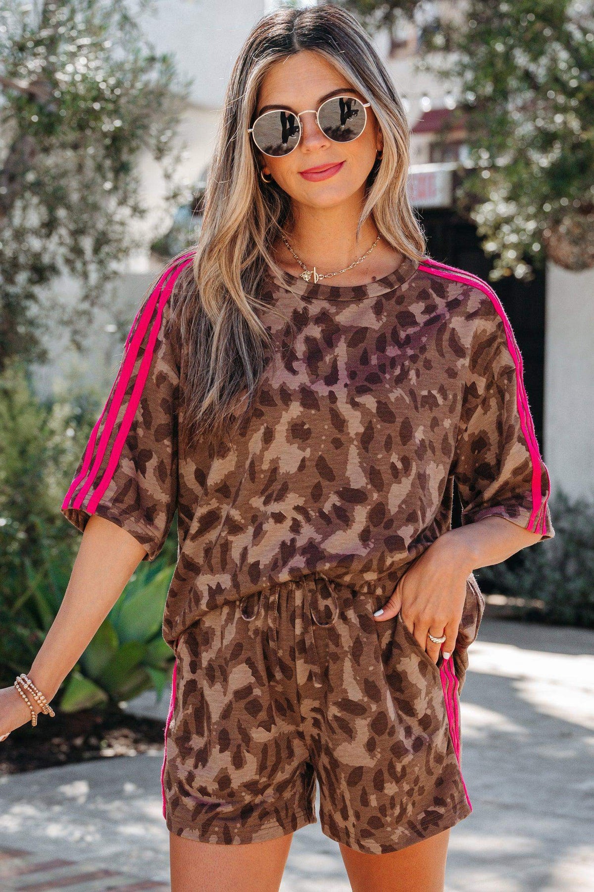 Brown Contrast Striped Accent Leopard Short Set