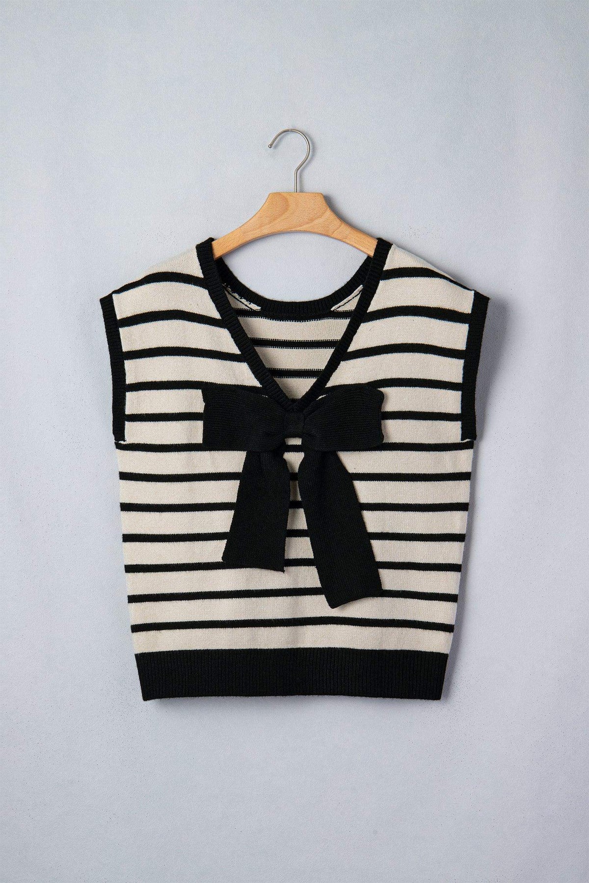 Black Stripe Bow Applique Short Sleeve Sweater